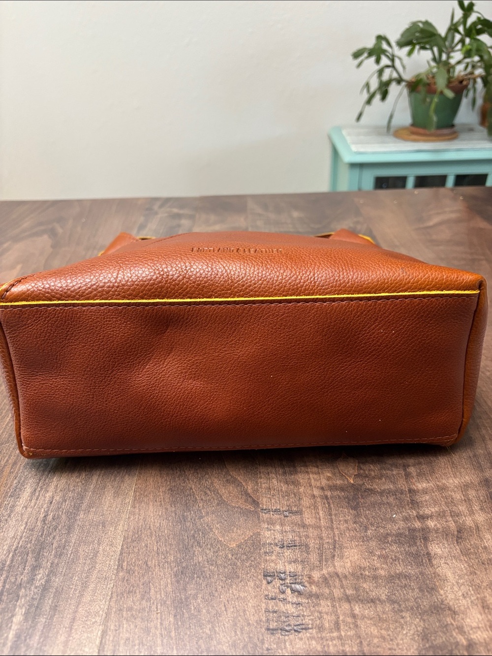Portland Leather Large Naomi in Sienna leather. New never carried. - Picture 6 of 6